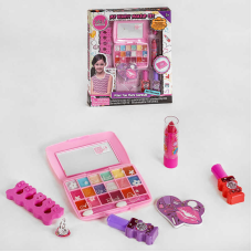 Косметика S 21950 (96/2) лак, наклейки, розділювачі для пальців, каблучка, рум“яна, тіні, помада, в коробці