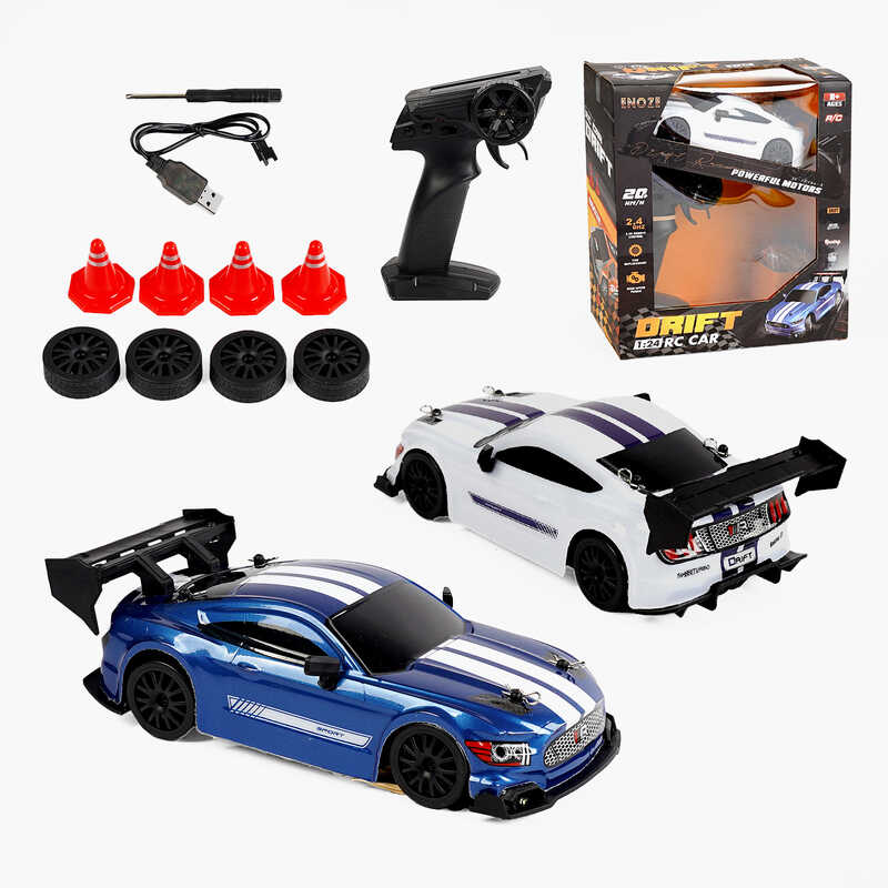 Машина на радіокеруванні 8602 E (28) 2 кольори, акумулятор 3.7 V, пульт 2.4 GHz, підсвічування, гумові шини, викрутка, в коробці, ВИДАЄТЬСЯ МІКС