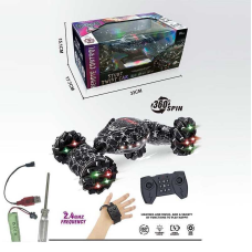 Машина на радіокеруванні H 22 (20)  акумулятор 3.7 V, пульт 2.4 G, браслет, підсвічування, музика,  роликові колеса, обертається на 360, в коробці