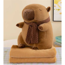 М’яка іграшка M 18206 (50) “Капібара”, висота: 40 см, плед: 105х175 см