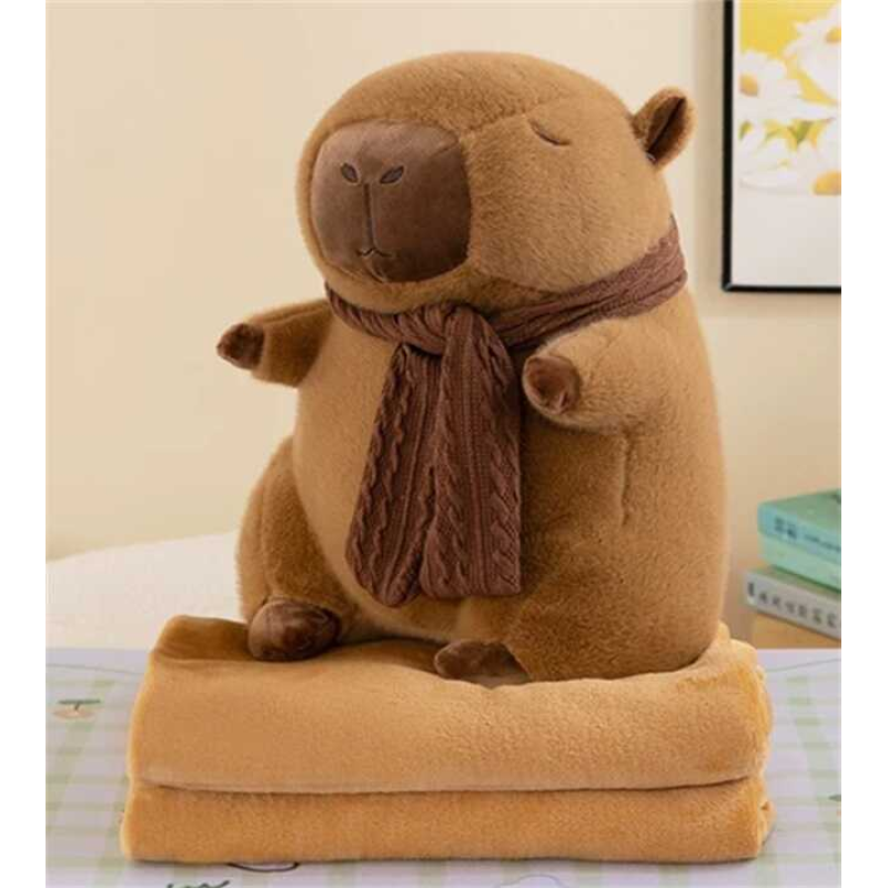 М’яка іграшка M 18206 (50) “Капібара”, висота: 40 см, плед: 105х175 см