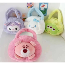 Сумочка M 17722 (300) м“яконабивна, одне відділення, регульований ремінець, застібається на блискавку, розмір - 22х11х14 см, ВИДАЄТЬСЯ МІКС ВИДІВ