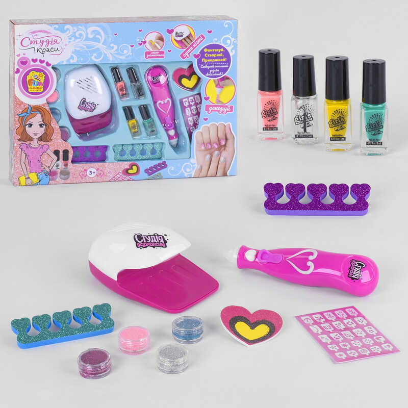 гр Набір для манікюру 22930 (12/2) “4FUN Game Club“, сушка для нігтів на батарейках, розпилювач блискіток, в коробці