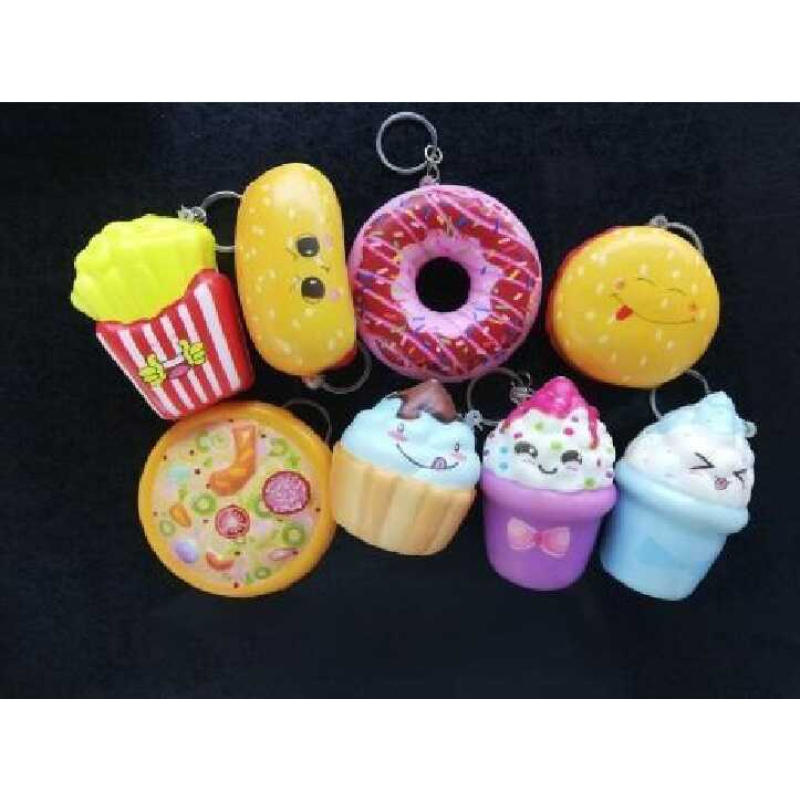 Гра антистрес C 70812 (100) ЦІНА ЗА 12 ШТУК В УПАКОВЦІ, брелок-сквіш, висота пончика 7.5 см, кільце, в пакеті