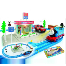 Залызниця 22844 (12/2)локомотив, 2 вагони, колія, підсвічування, музика, декорації, рухомі елементи, на батарейках, наліпки, в коробці