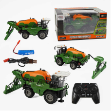 Комбайн на радіокеруванні 6610 (12) підсвічування, звук, акумулятор 3.7V, пульт 2.4GHz, USB-кабель, гумові колеса, розпилює воду, масштаб 1:24, в коробці