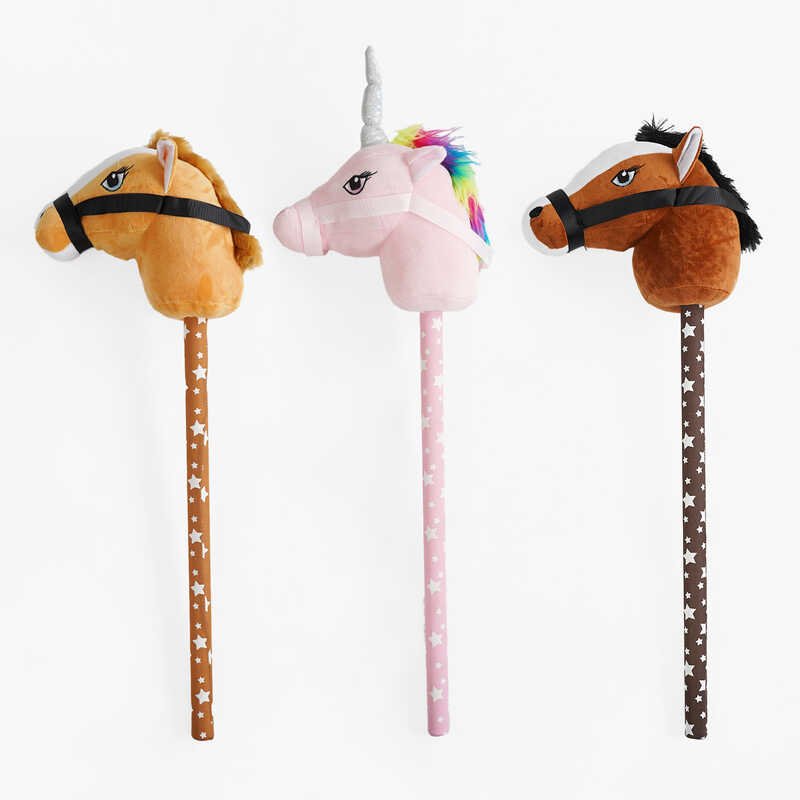 Коник на паличці C 64277 (50) середня висота 70 см, звуки: стукіт копит та іржання, плюшева голова, дерев“яна палиця, ВИДАЄТЬСЯ ТІЛЬКИ МІКС ВИДІВ